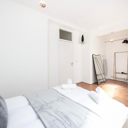 Spacious 1 Bedroom Near London Bridge - 5 Min Walk Exterior photo